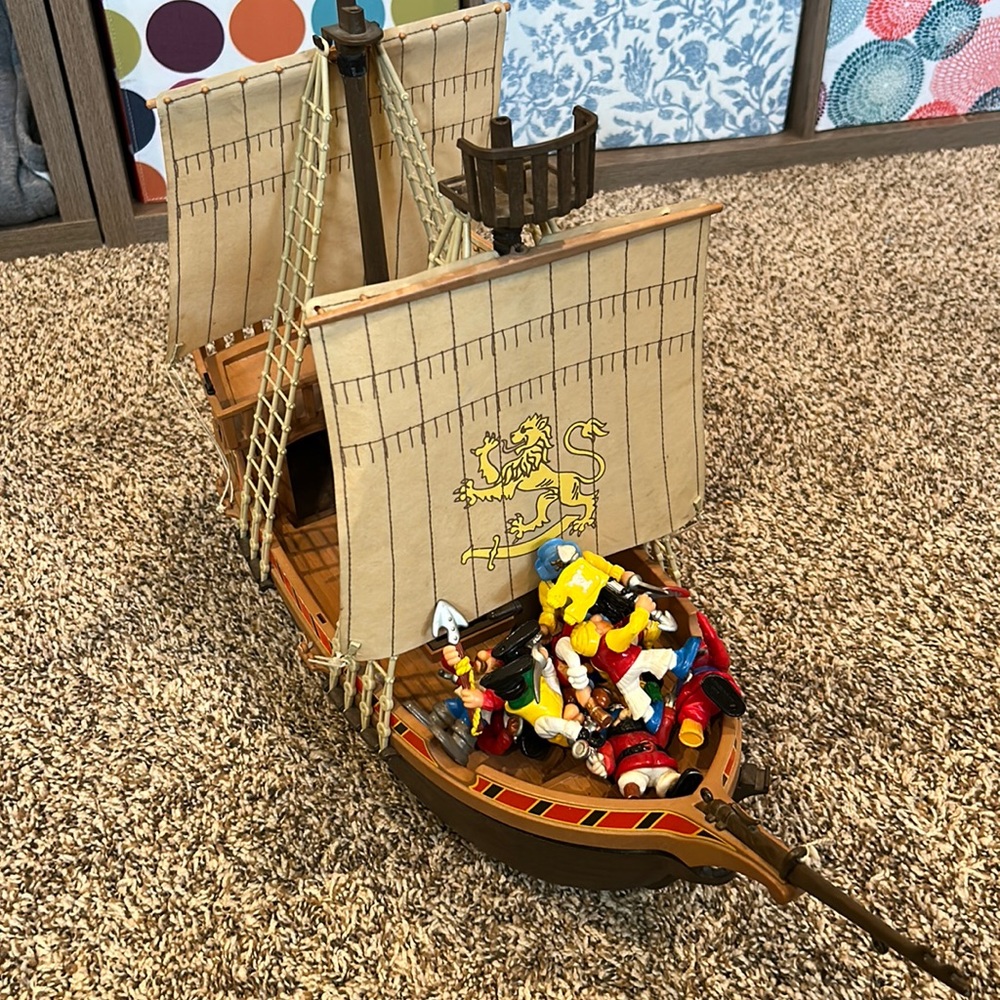 Incredible Vintage Playmobil Pirate Ship